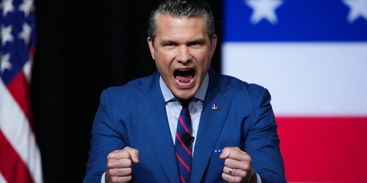 Watching Pete Hegseth humiliated when no one claps at his weird speech will make your day