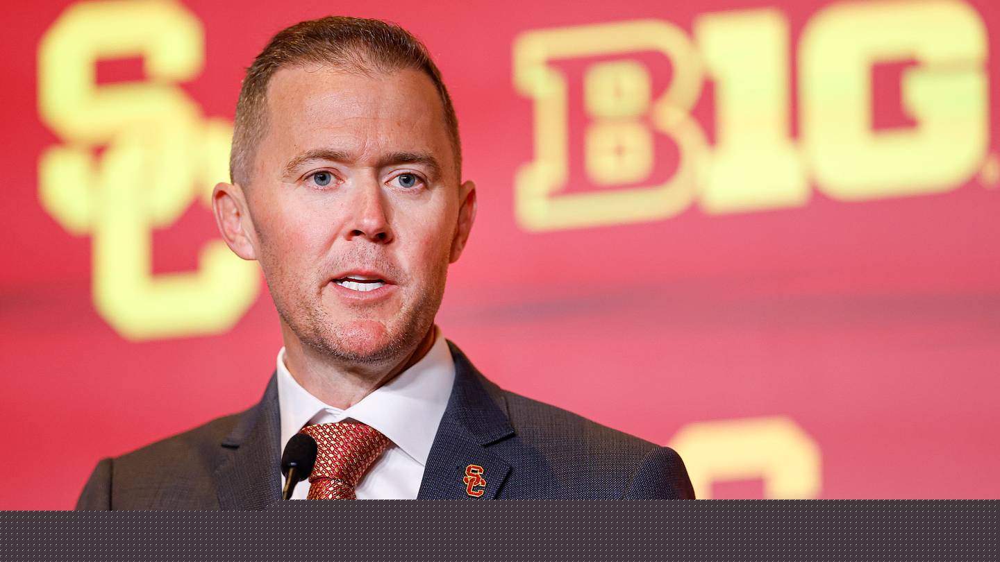 Lincoln Riley's latest take on USC-Notre Dame rivalry is a Trojan horse