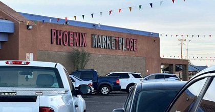 People Drive From All Over Arizona To Score Outrageous Deals At This Enormous Flea Market