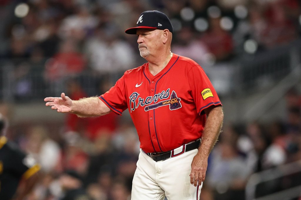 Braves GM Anthopoulos says he has no list of candidates as he begins search to replace Snitker