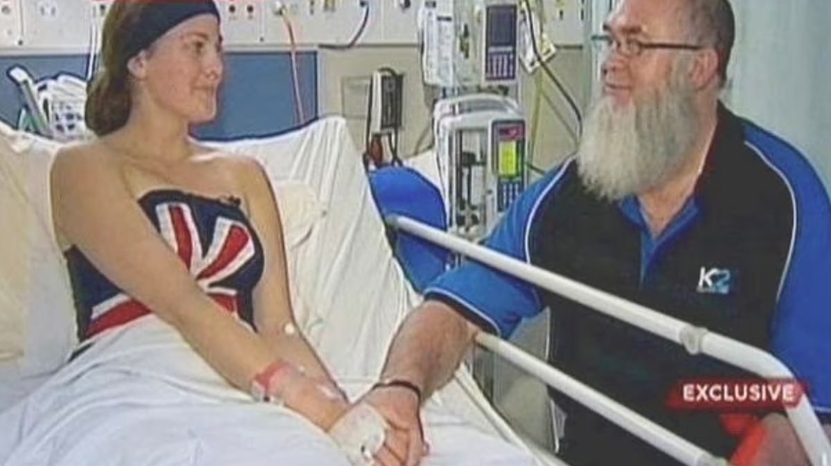 Teenage girl saved from jaws of deadly Great White Shark by hero stranger