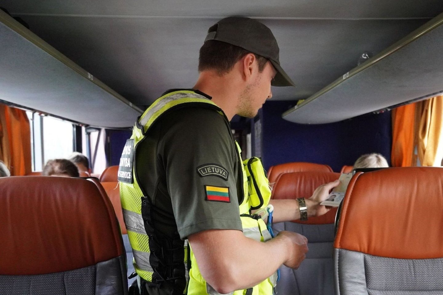 Traukinyje sulaikytus du „prieglobsčio prašytojus“ pasieniečiai grąžina atgal į Latviją