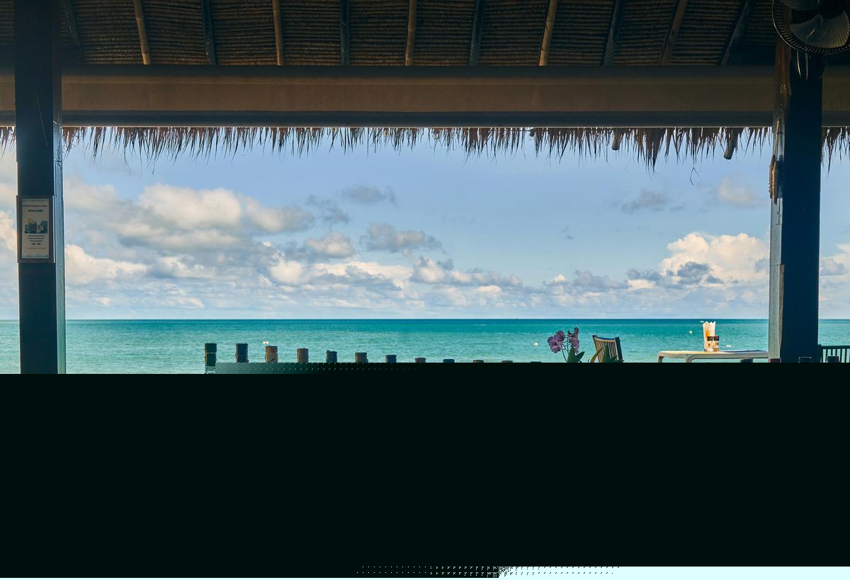 A Day Trip To The Highlands Uncovered My New Favorite Beach Bar