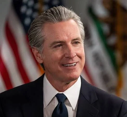Lavoro, Newsom spinge sul salario minimo: gol politico in vista delle Presidenziali 2028 (D. Maceri)