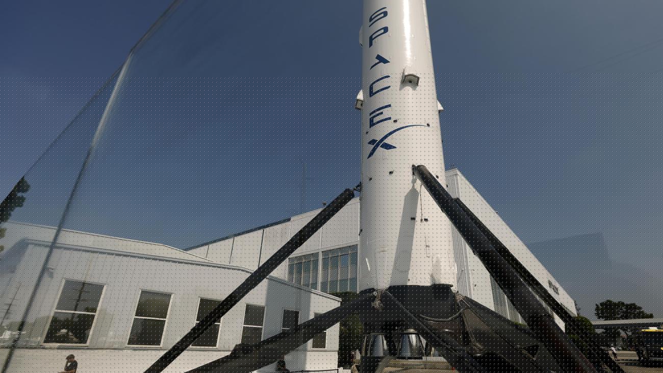 Elon Musk: SpaceX schließt weiteres Quartal im Minus ab