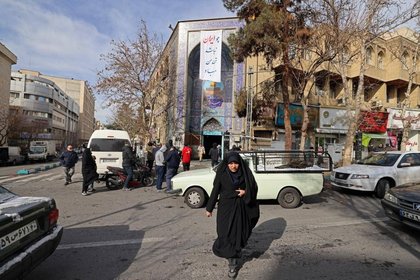 Iran, Ue inserisce pasdaran in lista terroristi. Sanzioni a ministro Interno Momeni e alti funzionari