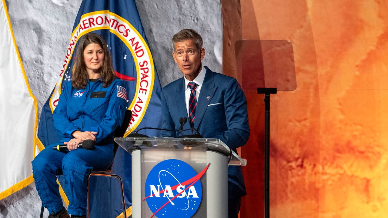 Corsa alla Luna, la Nasa cambia strategia e rischia di perdere la sfida con la Cina