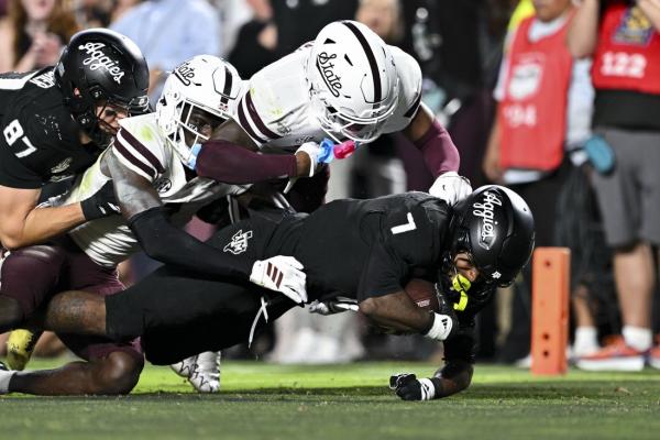 Marcel Reed accounts for 3 TDs as No. 6 Texas A&M beats Mississippi State