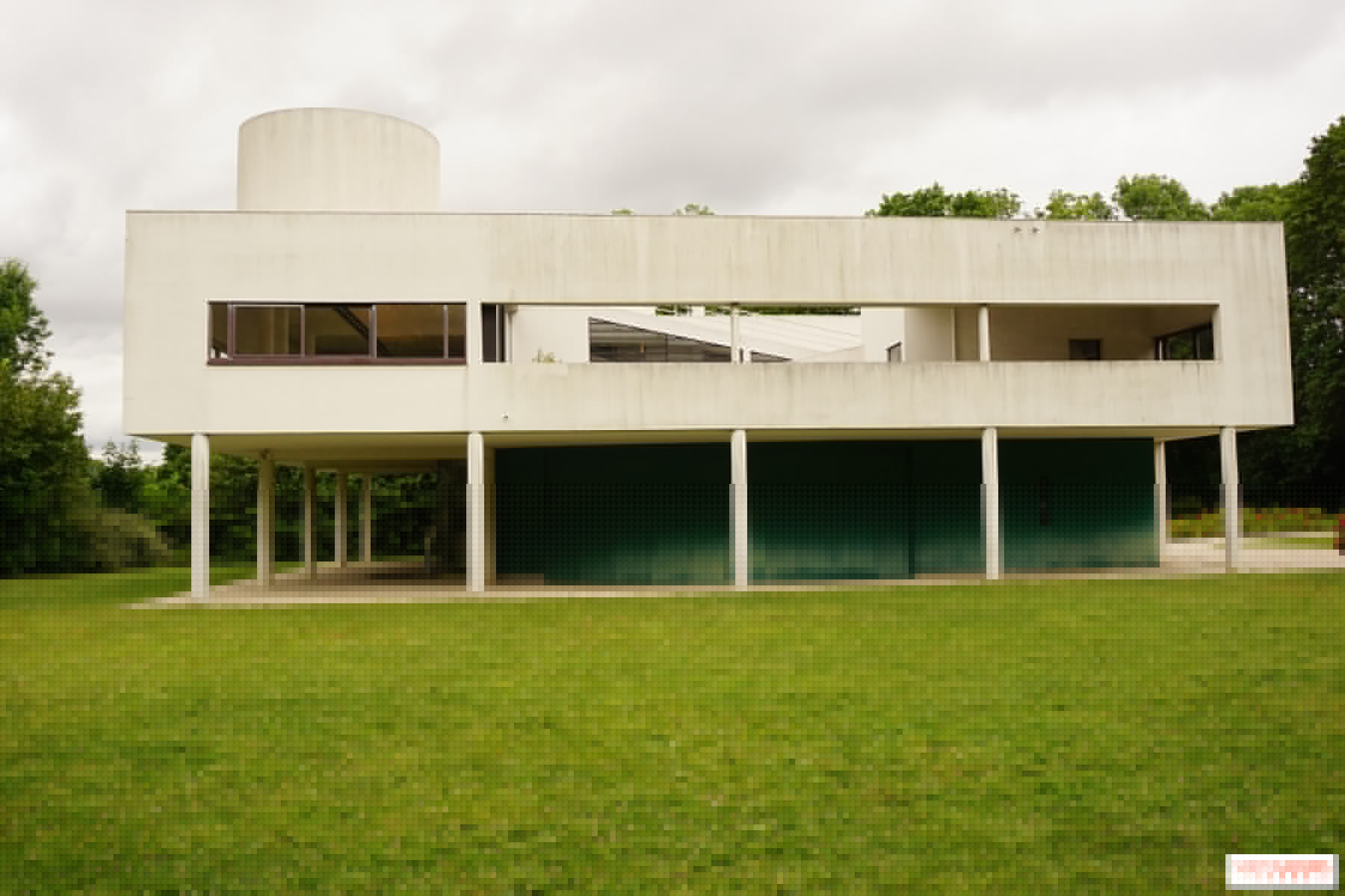 Villa Savoye : la designeuse Matali Crasset dévoile une exposition au sein de ce monument classé