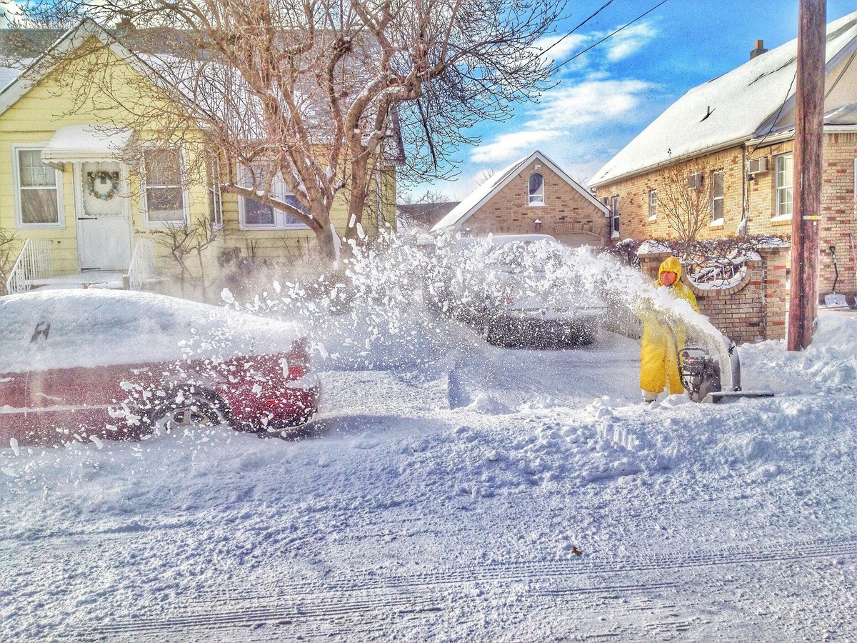 Viral Michigan Video Shows Easy Snow Removal Hack Anyone Can Use