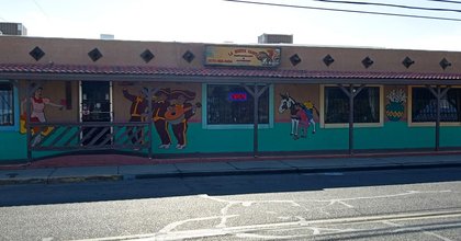 People Drive From All Over New Mexico To Eat At This Mom-And-Pop Mexican Restaurant