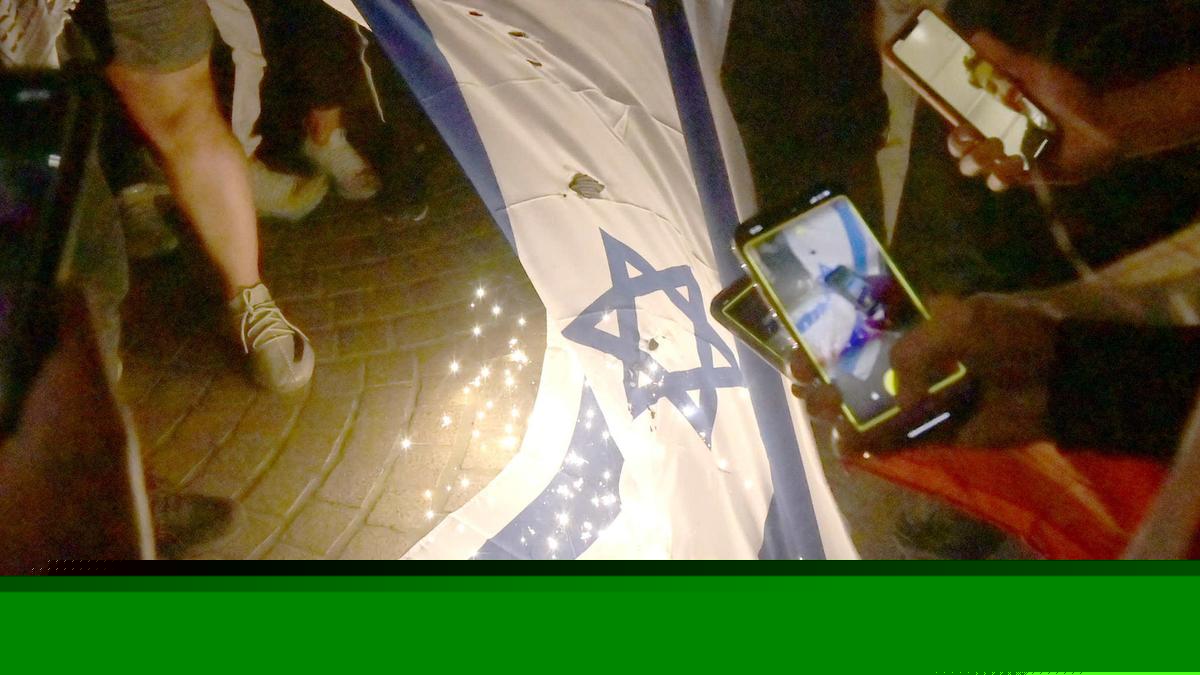 Police were “protecting anti-Semitic demonstrators” during Opera House protest