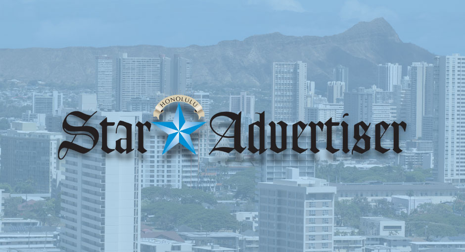 Lifeguards rescue distressed swimmer off Manana Island