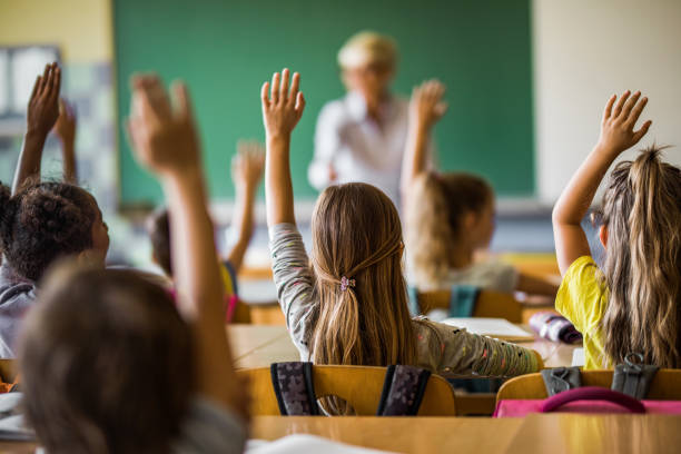 FSLI: O LEGE A SALARIZÃRII CU ORICE PREȚ? MAI ARE EDUCAȚIA VREO VALOARE ÎN OCHII GUVERNULUI?