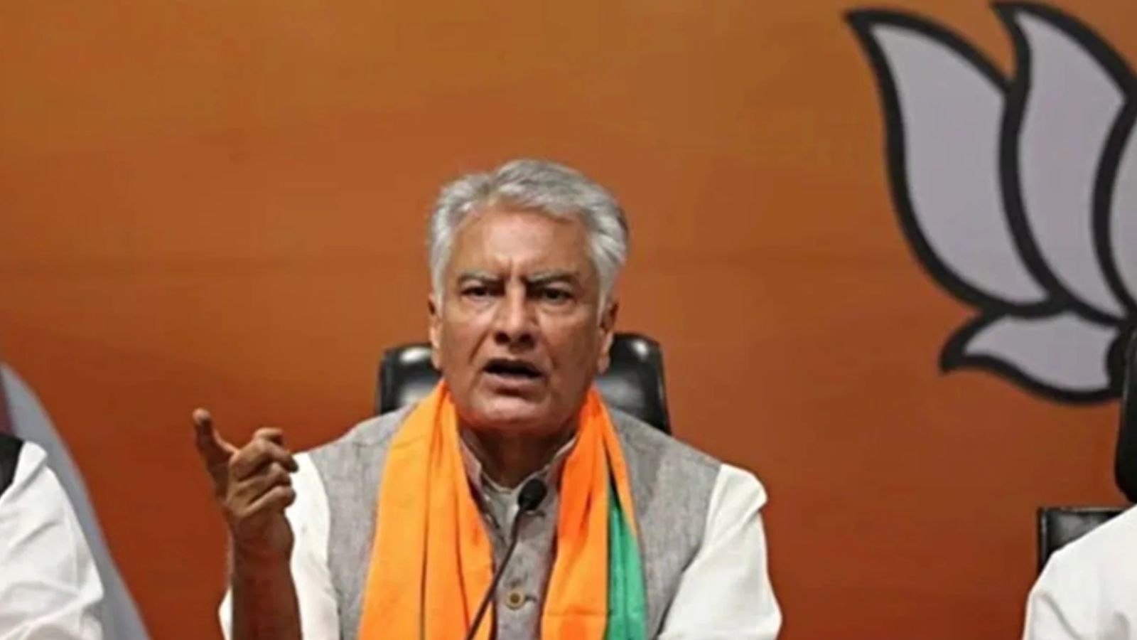 Punjab BJP Chief Jakhar warns CM Mann against ‘petty politics’ over Adampur airport naming