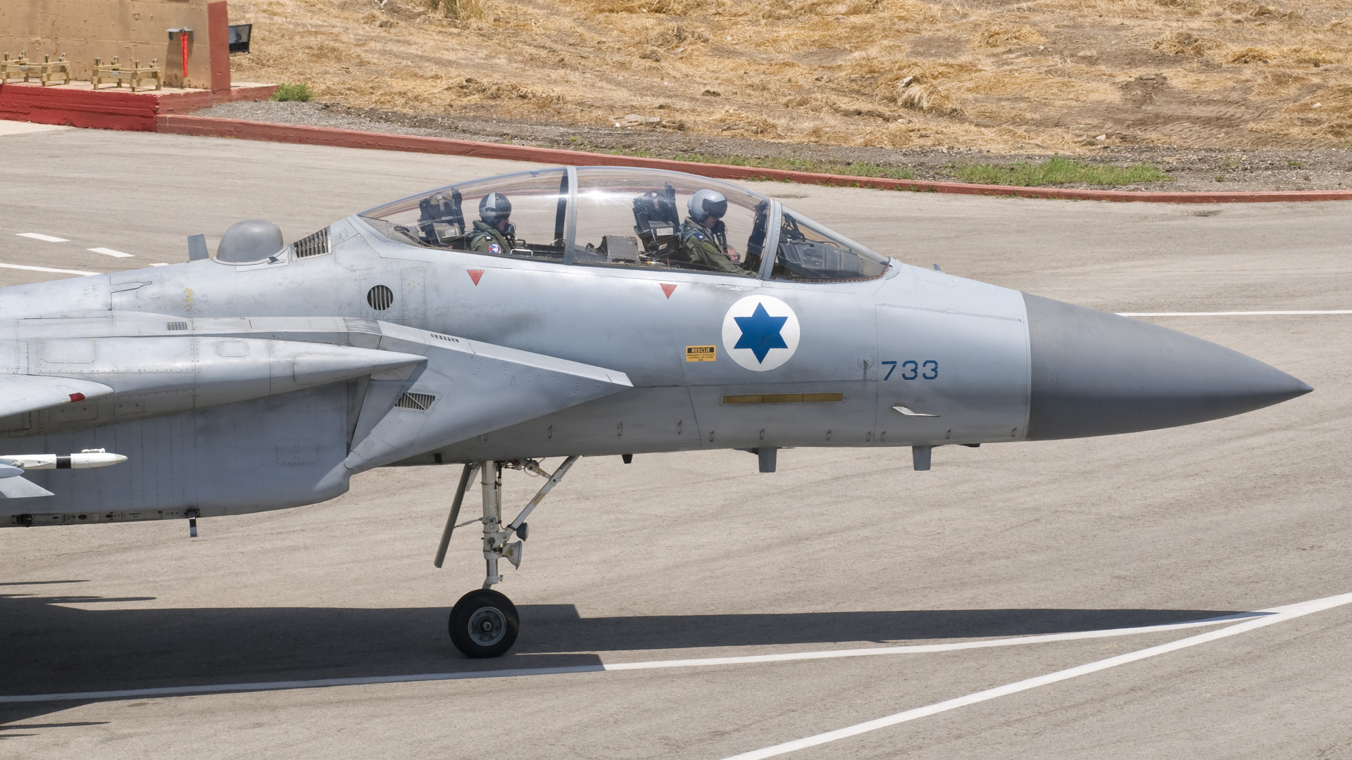 Igazi átok ül a nemrégiben átadott amerikai F-16-oson - egymás után buknak ki a hibák
