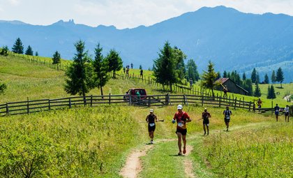 Business sportiv. Cum a reuşit un maraton de alergare montană din Bucovina să intre într-unul dintre cele mai importante circuite internaţionale? Bucovina Ultra Rocks va strânge peste 2.000 de alergători din 60 de ţări. „România are printre cele mai mari creşteri ale numărului de practicanţi din Europa“