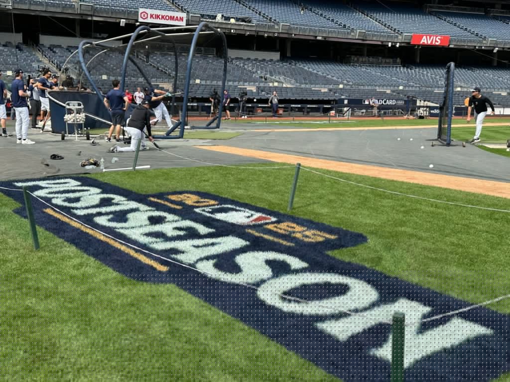 Crochet wants Red Sox teammates to give Yankees the business, tells them to dress for success
