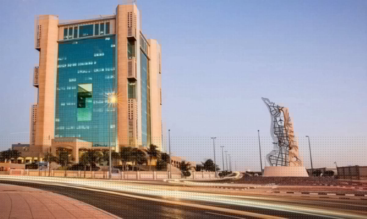 Saudi Arabia shuts 18 illegal warehouses in Jeddah in major enforcement raid