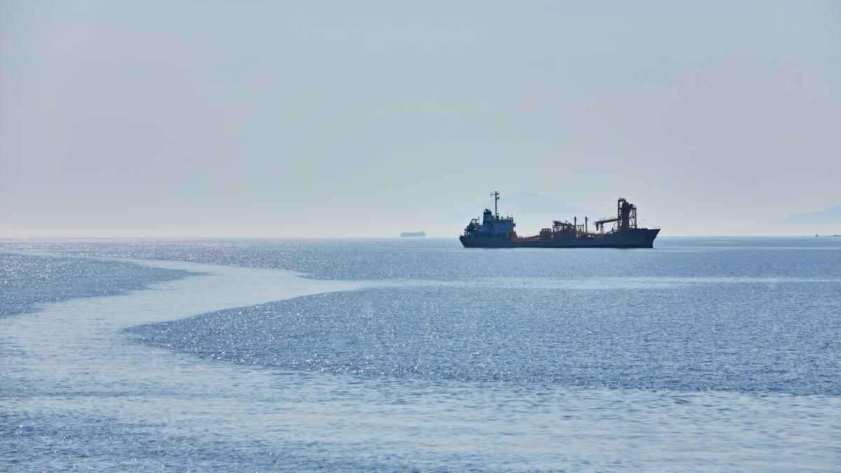 Alertă în Marea Neagră: Un petrolier a explodat în apropiere de Sulina
