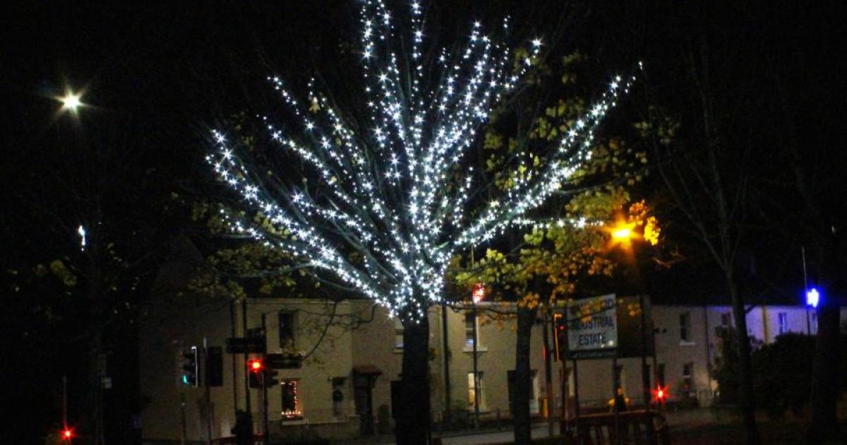 Sponsor a Christmas light for Wallyford this festive season