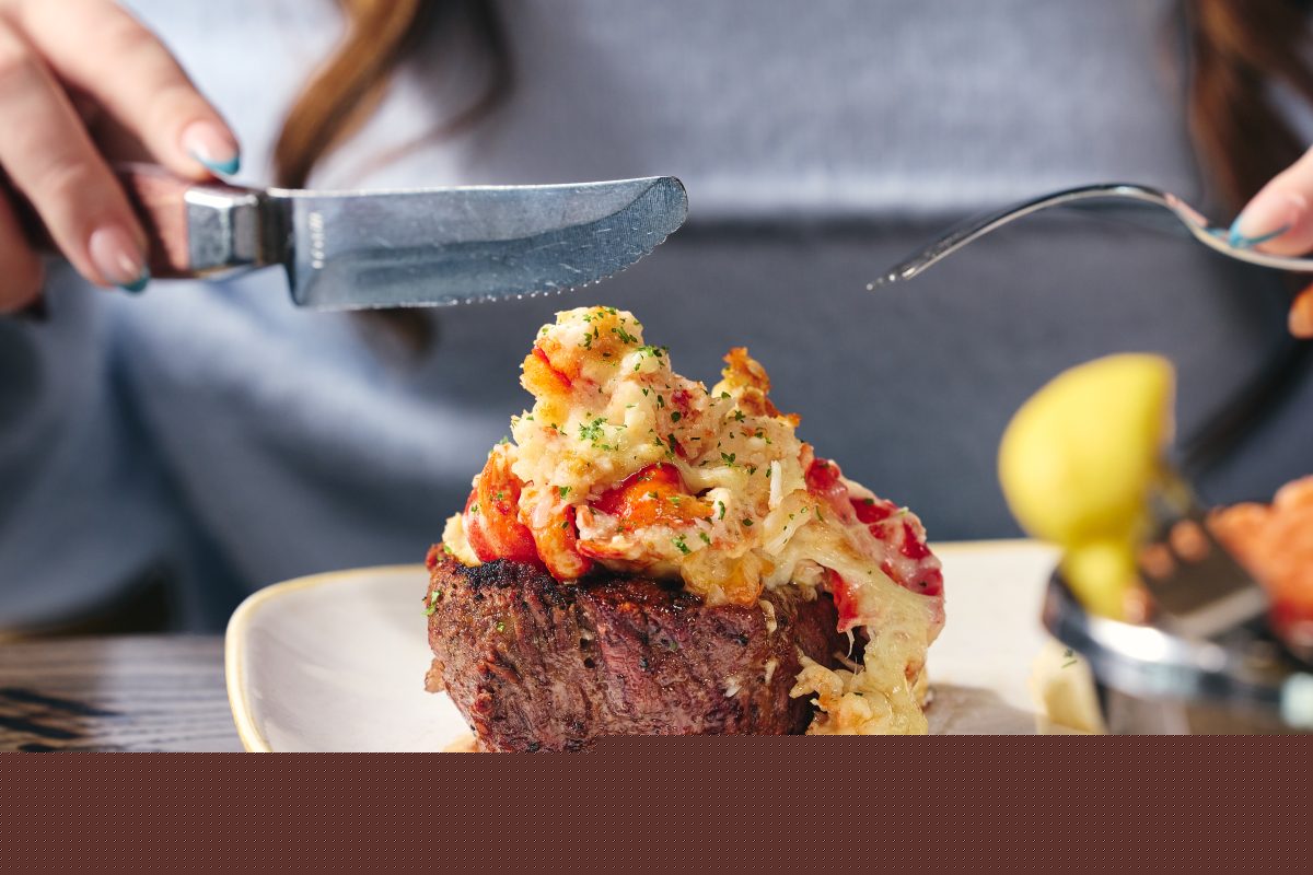 Elevated Midwest grill opens first Arizona location this month