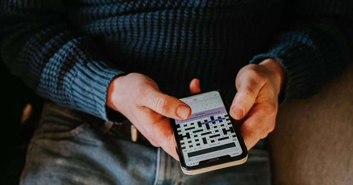 Anyone who plays mobile phone games urged to avoid costly mistake