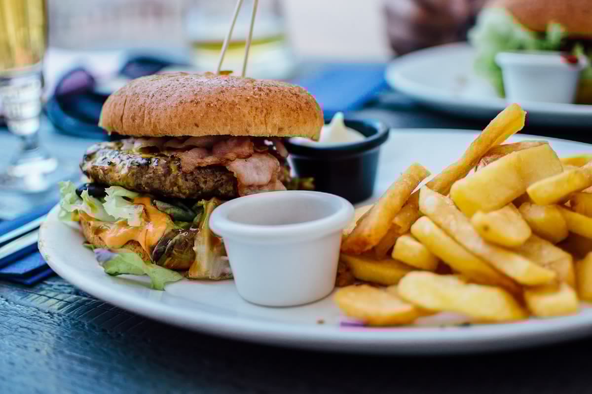Study Finds Lubbock Residents Spend “Far Too Long” Deciding Where To Eat