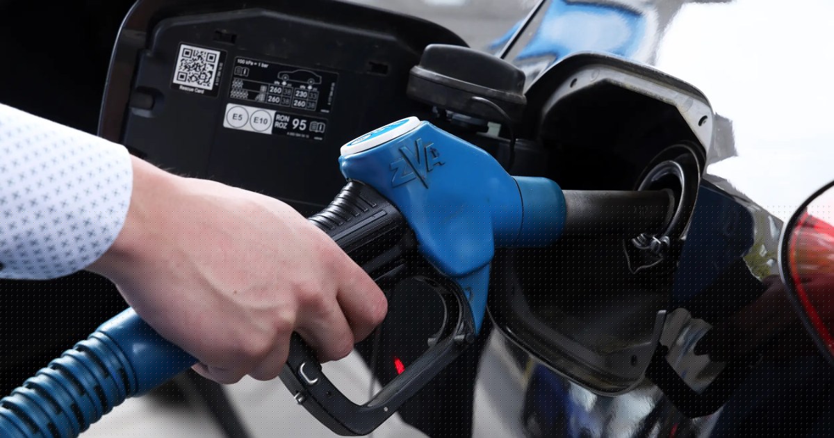 As average gas prices climb, Republicans face yet another election season headache