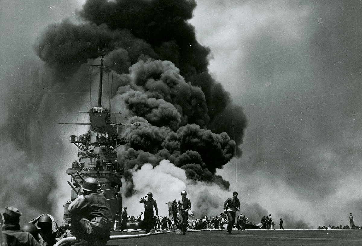 Steichen exhibition is bold view of WWII