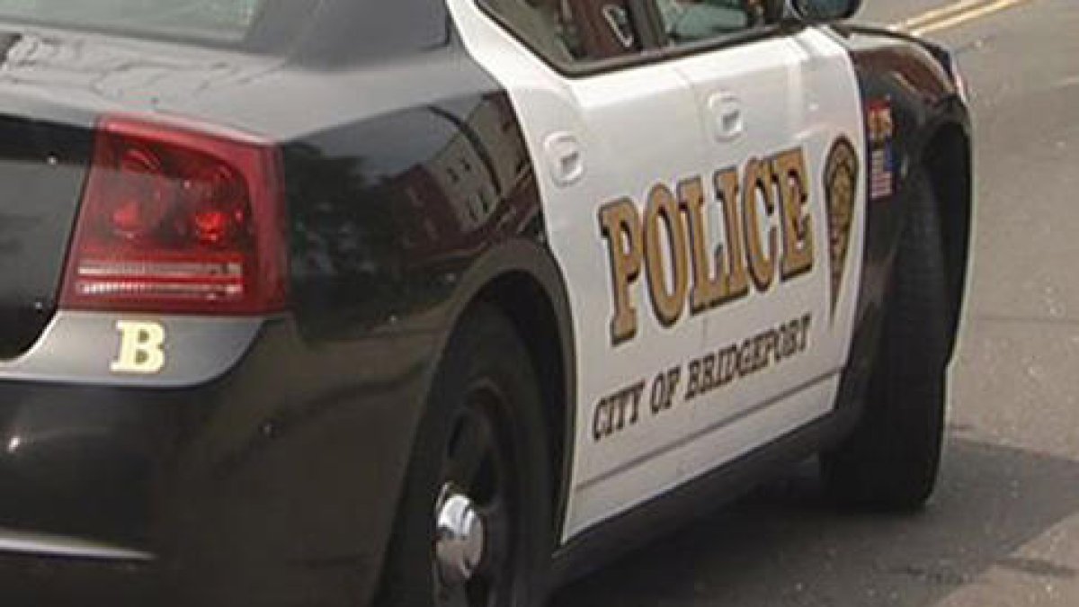 Shooting in Bridgeport leaves man dead Sunday morning