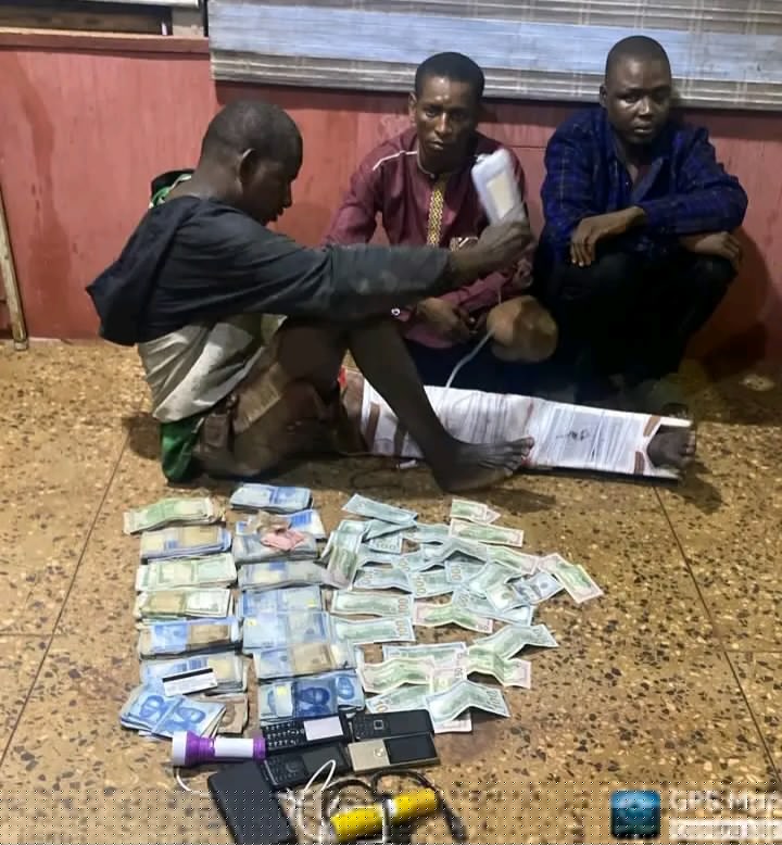 PHOTOS: Army Captures Fleeing Kidnap Commander in Enugu, Recovers Four AK-47s, 133 Rounds