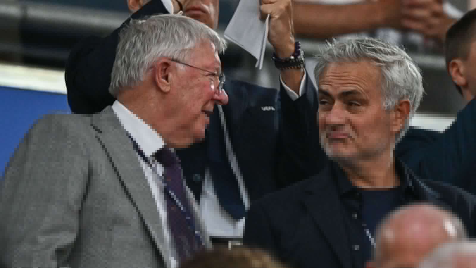 Mourinho hringdi í Fergu­son og grét
