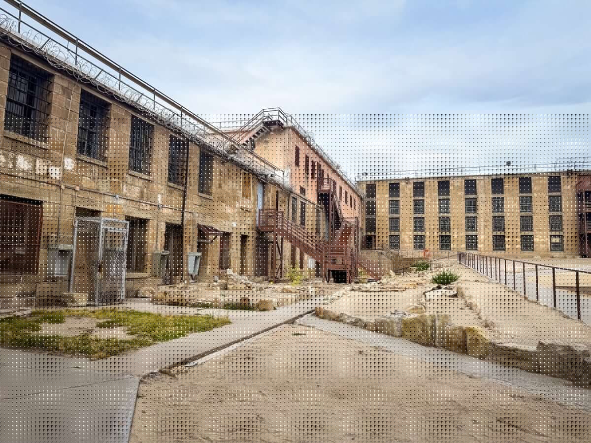 At Nevada’s Abandoned State Prison, the Ghosts Pay the Bills