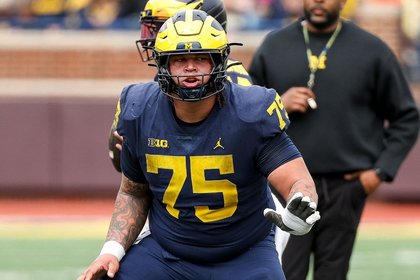 Derrick Moore Details Alabama's New OL Additions