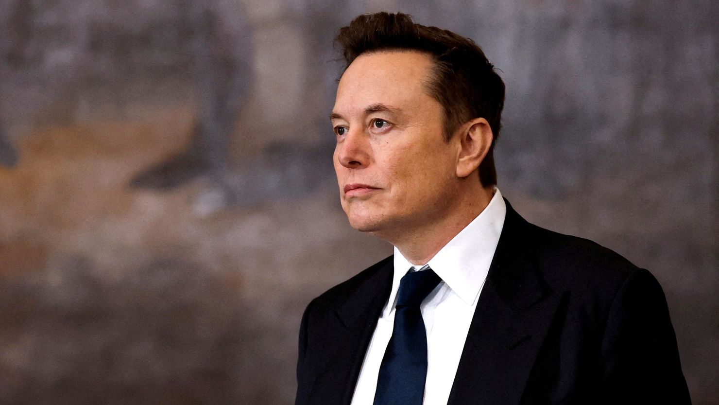 Elon Musk’s Wealth Falls $684 Billion From Peak As (NASDAQ: TSLA) Tesla And SpaceX Merger Talks Rattle Markets