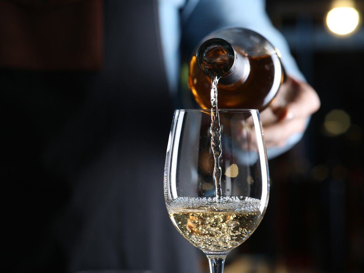 Anthony Gismondi: 10 top white wine picks for summer sipping