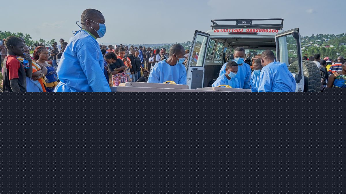 Ebola deaths hit 2,000 in Congo as WHO warns virus could become most deadly outbreak on record