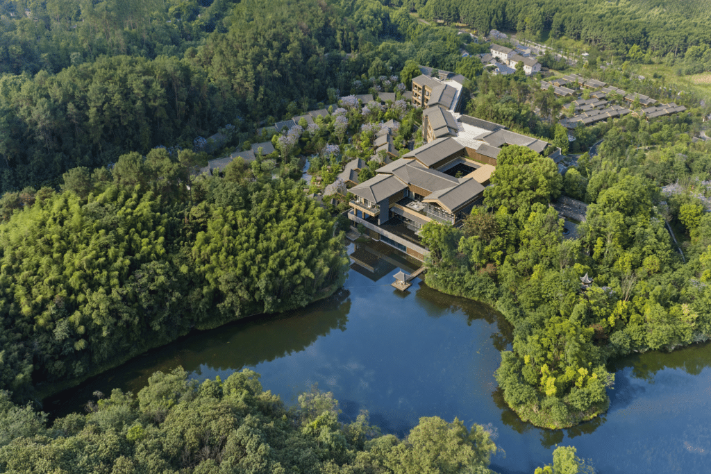 Banyan Group opens new resort near Mount Emei in China