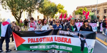 Event in Messina: general strike and procession in solidarity with Gaza Photo