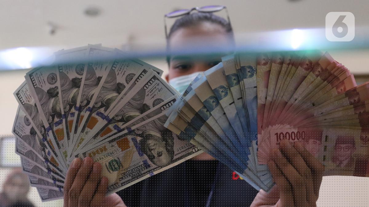 Rupiah Hari Ini Ditutup Melemah ke 18.877 Tersengat Negosiasi AS-Iran