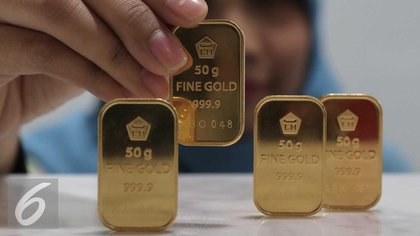 Harga Emas Batangan 24 Karat Hari Ini 30 Januari 2026: Harga Emas Antam Amblas