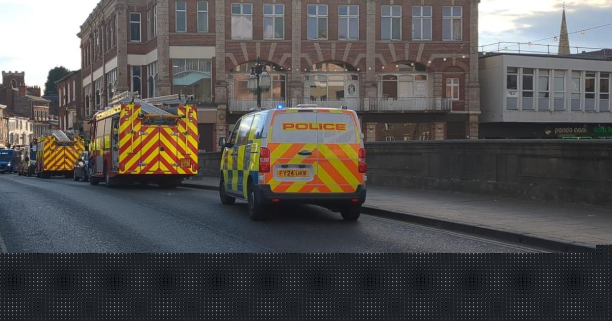 Police incident closes bridge in York city centre