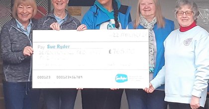 Bowling club raises £765 for Sue Ryder hospice Manorlands