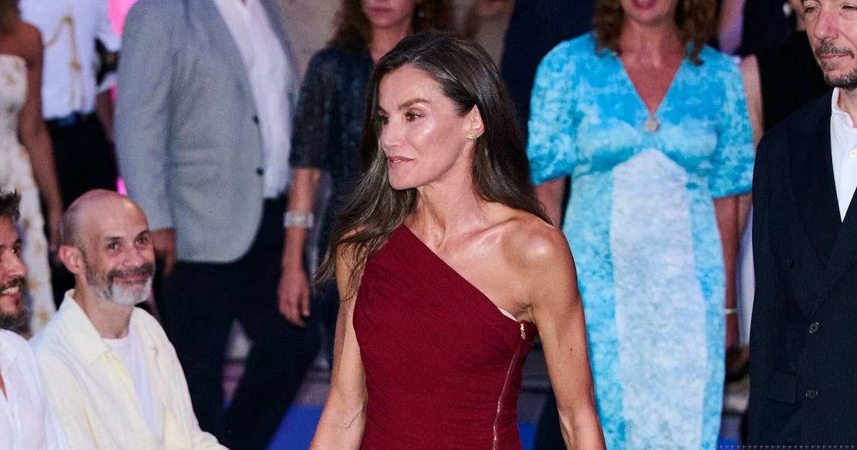 Queen Letizia's Zipper Dress Is a Royal Take on Va-Va-Voom Dressing