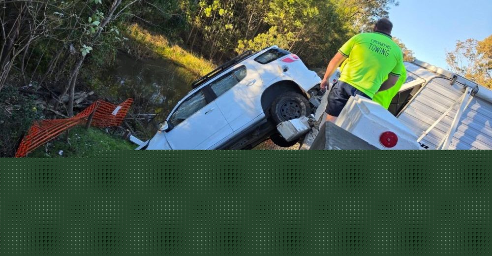 Lucky escape for man towing a caravan on Princes Highway