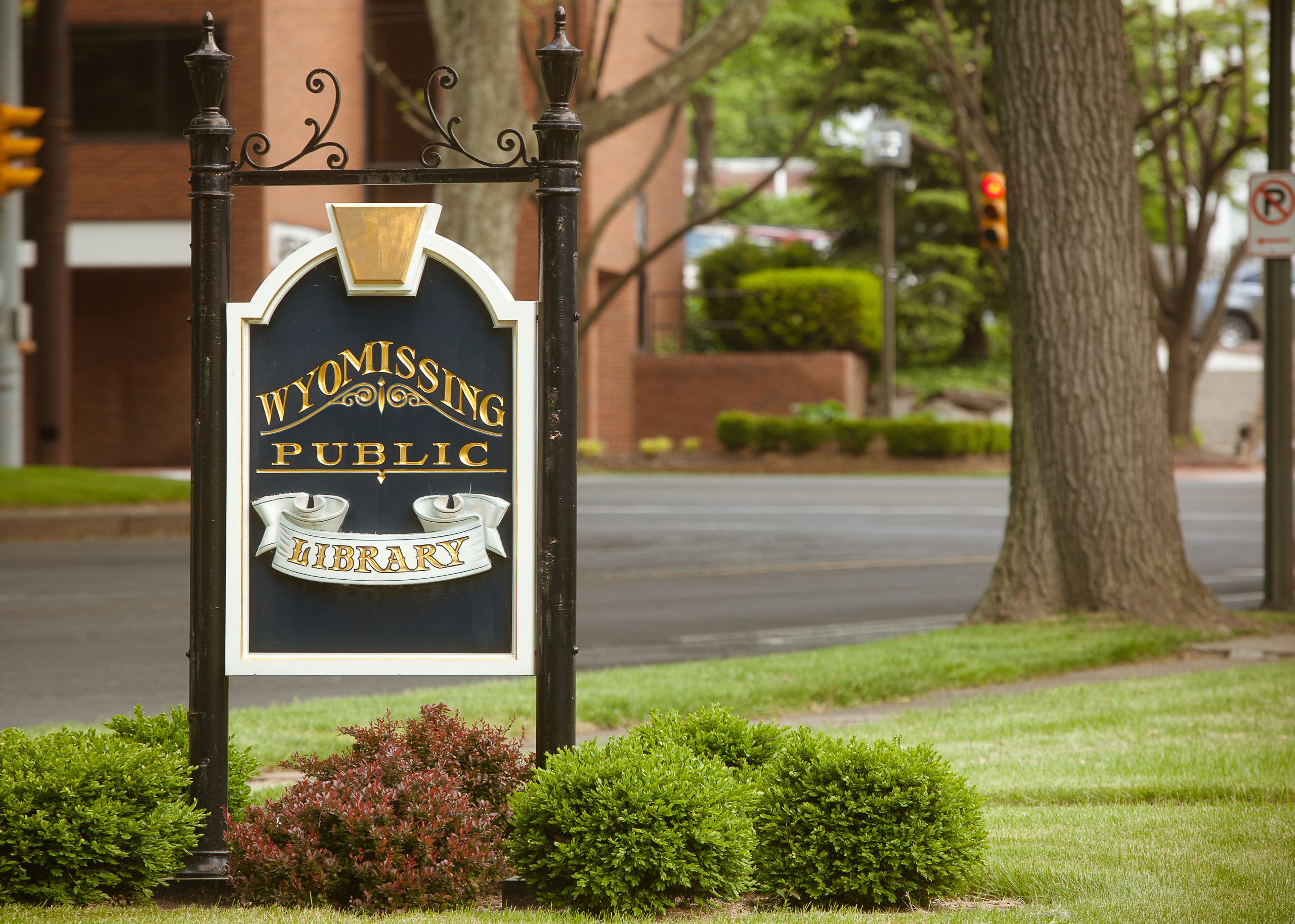 Wyomissing Public Library to Transform Into a 1920s Speakeasy for Roaring Stacks Fundraiser