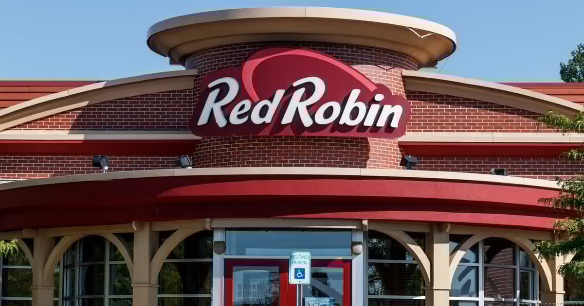 Red Robin hires Whataburger's top marketer as new CMO