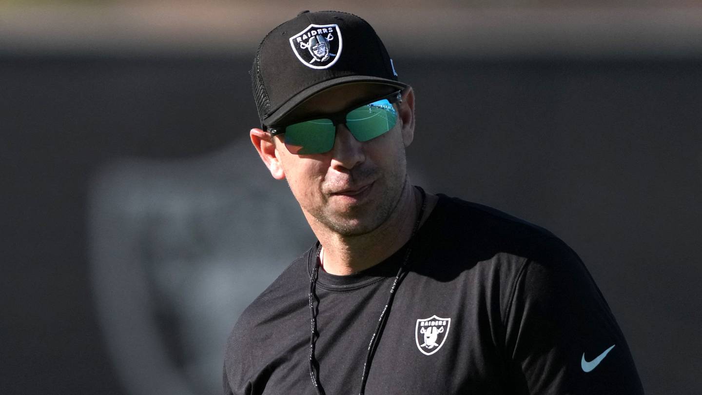 Position-by-position takeaways from Raiders’ first unofficial depth chart