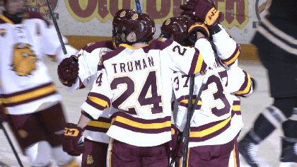 No. 7 UMD men’s hockey hits the road for another challenge against No. 11 Denver
